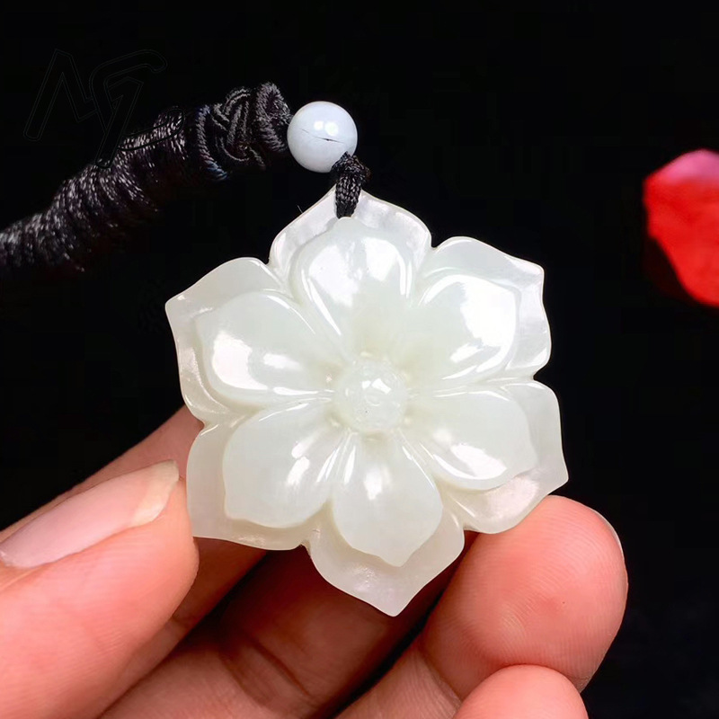 Necklaces - Pendentif fleur Pentagonal en Jade blanc