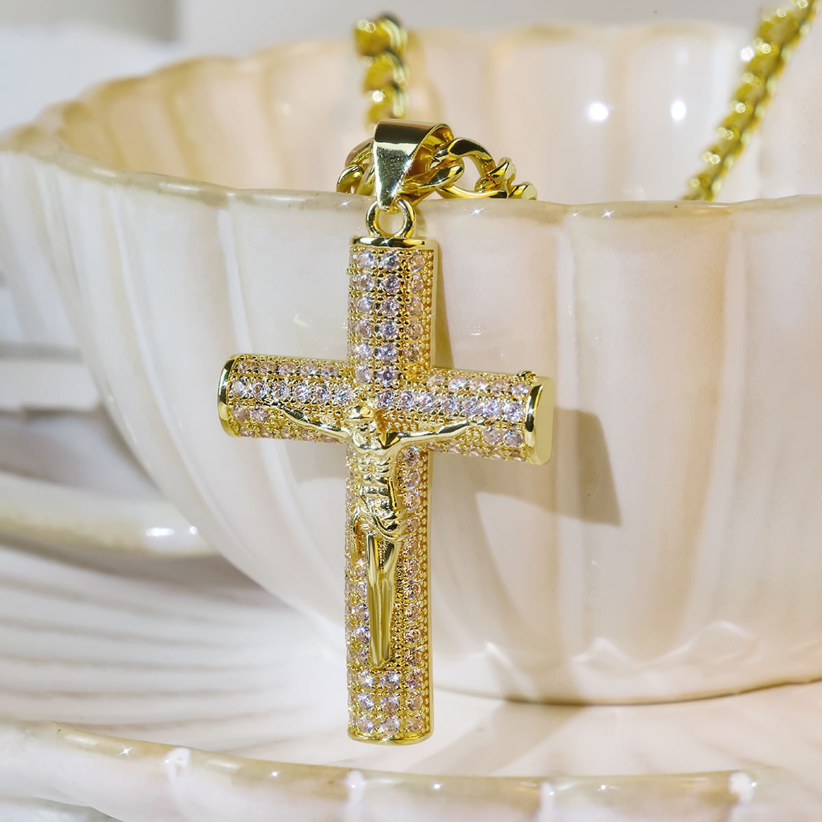 Collier Croix Plaqué Or pour H - Cross Pendant Necklace Gold avis et prix