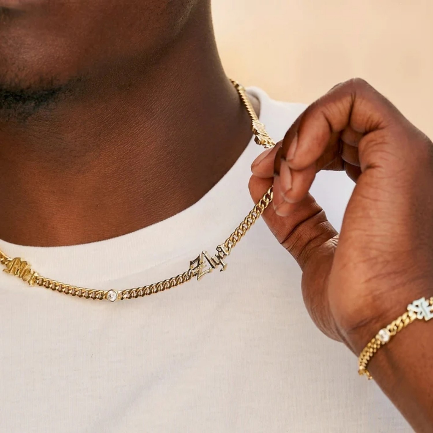 Collier personnalisé avec nom  - Cuban Link Chain 12Mm avis et prix