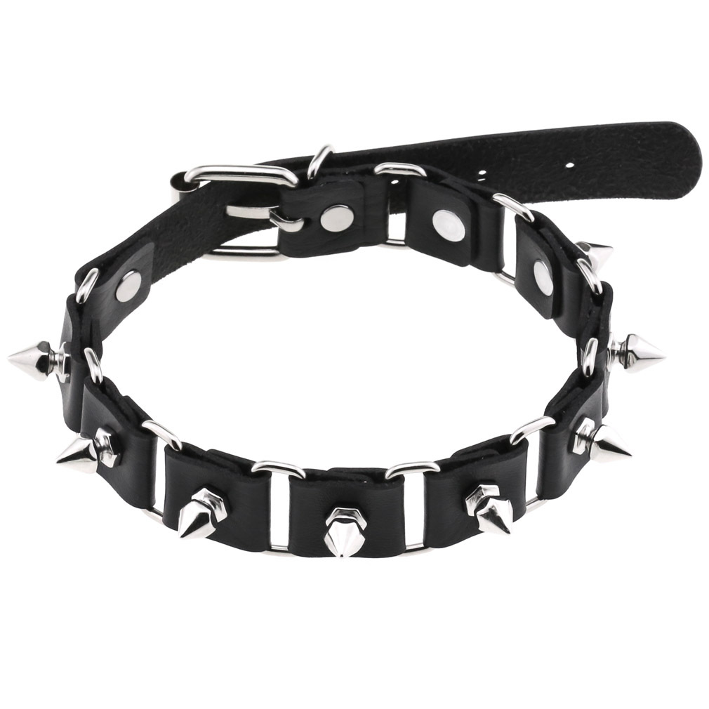 Collier en cuir noir ras du co - Goth Punk Spike Choker avis et prix