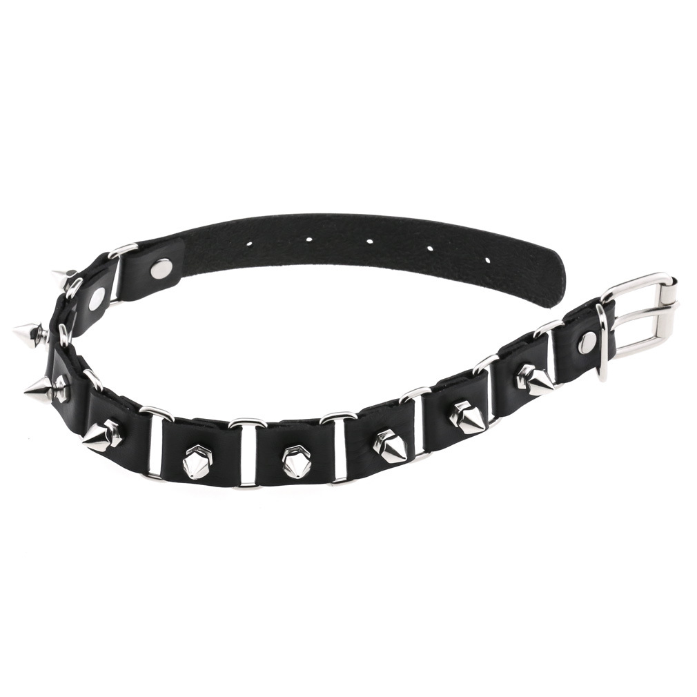 Collier en cuir noir ras du co - Goth Punk Spike Choker avis et prix