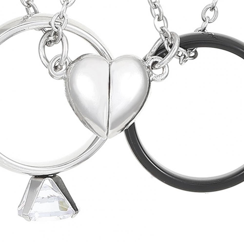 Ensemble de colliers magnétiqu - Magnetic Couple Matching Necklaces avis et prix