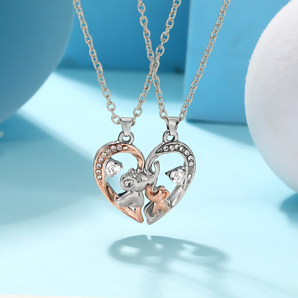 Lot de 2 colliers magnétiques  - Magnetic Couple Matching Necklaces avis et prix