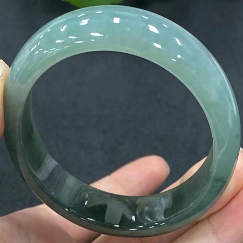 Bracelet vert, semblable à de  - Bracelets avis et prix
