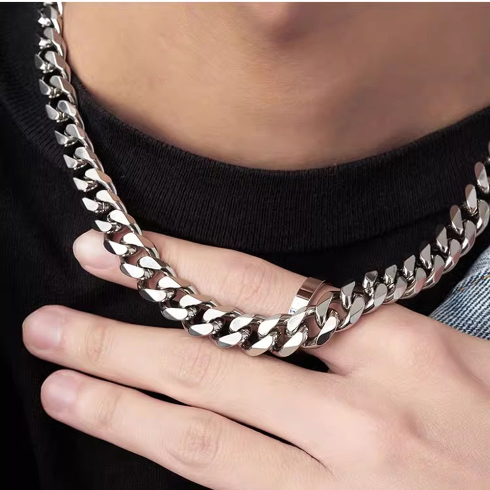 Chaîne à maillons cubains en a - Cuban Link Chain 12Mm avis et prix
