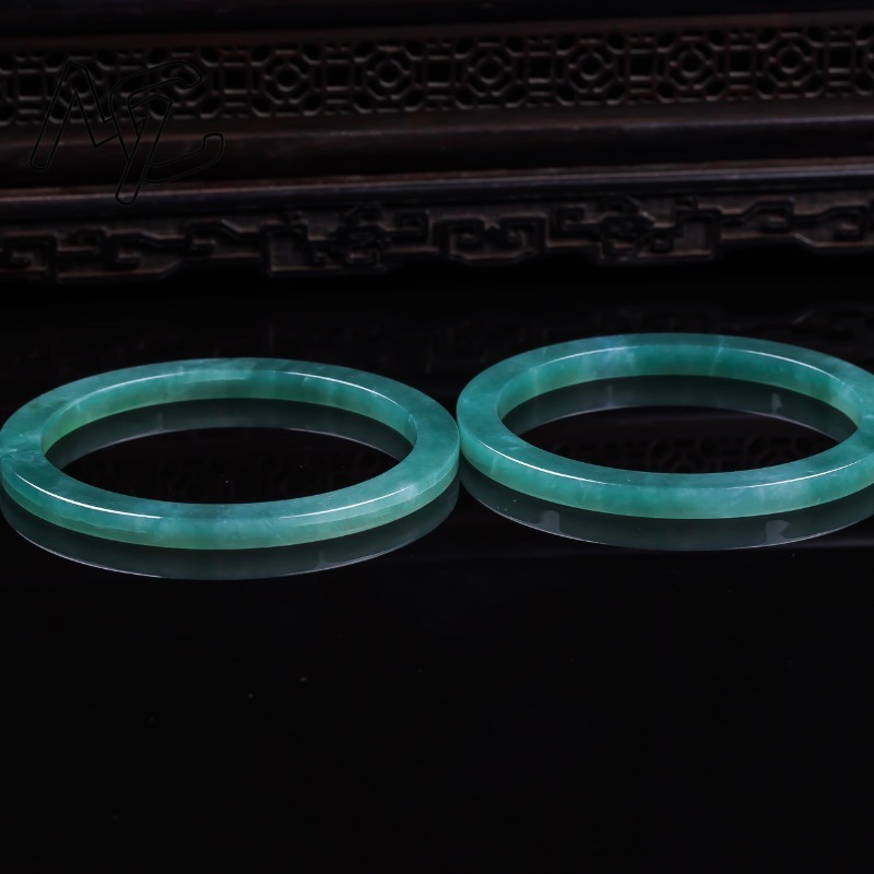 Bracelet en émeraude naturelle - Bracelets avis et prix