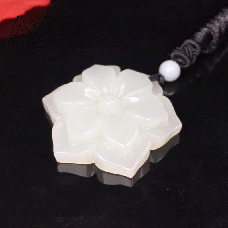 Pendentif fleur Pentagonal en  - Necklaces avis et prix
